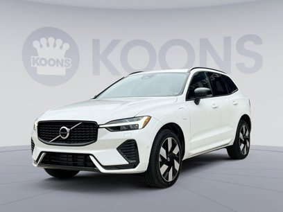 New 2024 Volvo XC60 T8 Plus w/ Climate Package