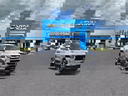 New 2025 Chevrolet Trax LT w/ Driver Confidence Package