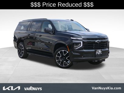Used 2025 Chevrolet Suburban RST