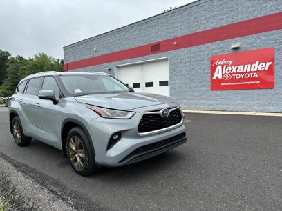Certified 2022 Toyota Highlander Bronze Edition