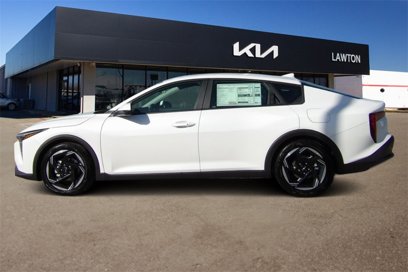 New 2025 Kia K4 EX