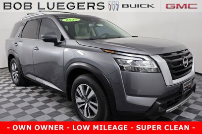 Used 2022 Nissan Pathfinder SL w/ Lighting Package (N92)