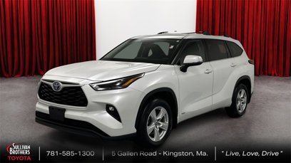 Certified 2022 Toyota Highlander LE