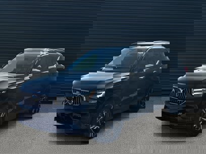 Certified 2025 Volvo XC40 B5 Core