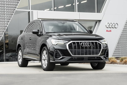 New 2025 Audi Q3 2.0T Premium Plus