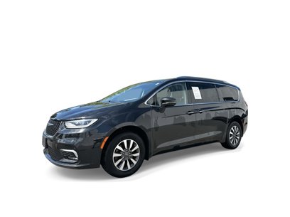 Used 2021 Chrysler Pacifica Touring-L