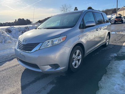 Used 2014 Toyota Sienna LE