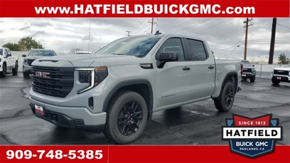 New 2025 GMC Sierra 1500 Pro w/ Graphite Edition