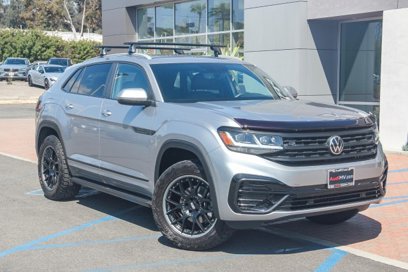 Used 2020 Volkswagen Atlas Cross Sport SE w/ Panoramic Sunroof Package