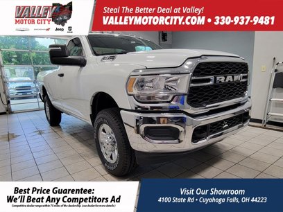 New 2024 RAM 2500 Tradesman w/ Chrome Appearance Group