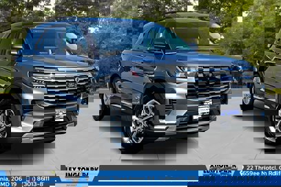 New 2025 Ford Explorer Active