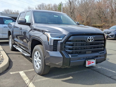 New 2025 Toyota Tundra SR