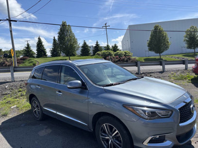 Used 2017 INFINITI QX60 AWD w/ Premium Package
