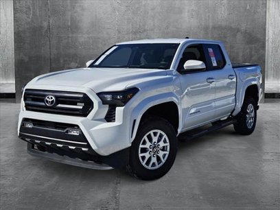 New 2024 Toyota Tacoma SR5