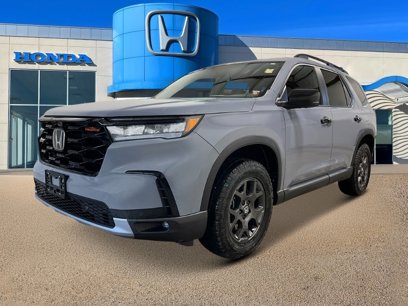New 2025 Honda Pilot TrailSport