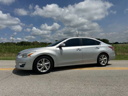 Used 2013 Nissan Altima 2.5 SL w/ Technology Pkg