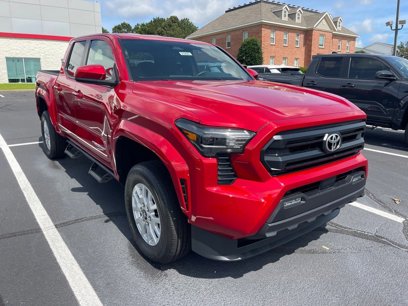 New 2025 Toyota Tacoma SR5
