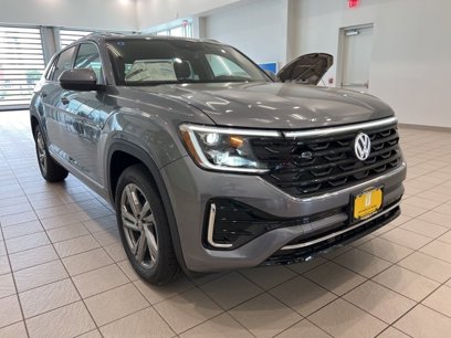 New 2024 Volkswagen Atlas Cross Sport SEL R-Line