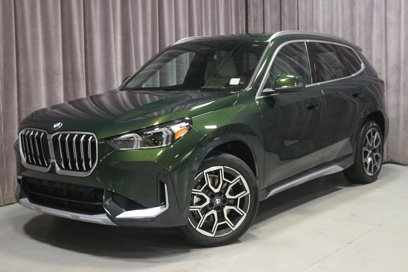 New 2025 BMW X1 xDrive28i w/ Premium Package