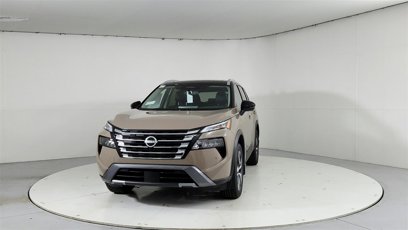 New 2025 Nissan Rogue SL w/ Tech Package