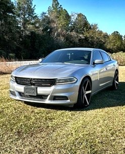 Used 2018 Dodge Charger SXT