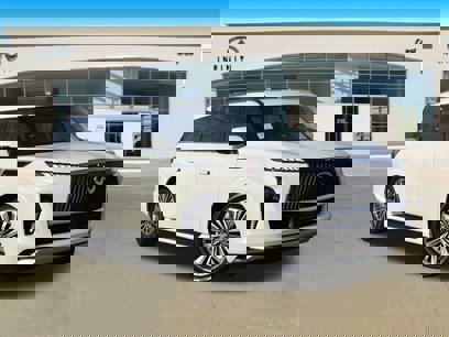 New 2025 INFINITI QX80 Sensory w/ Exterior Package
