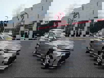 New 2025 Toyota Camry LE