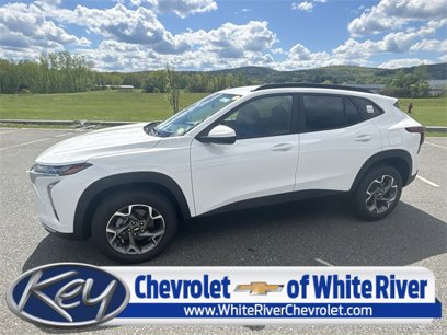 New 2025 Chevrolet Trax LT w/ Driver Confidence Package
