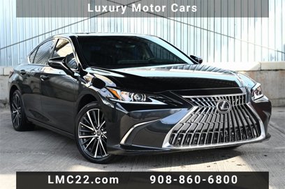 Used 2024 Lexus ES 300h w/ Premium Package