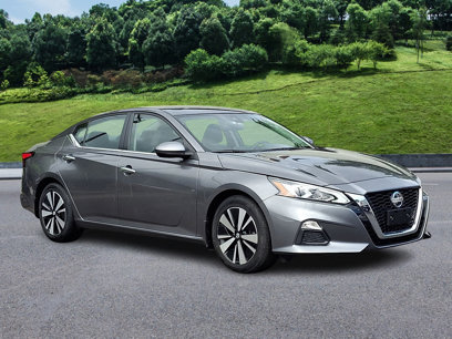 Used 2022 Nissan Altima 2.5 SV