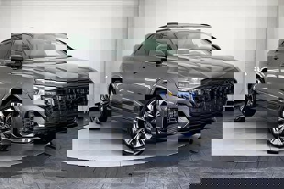 New 2025 Audi Q8 Premium Plus