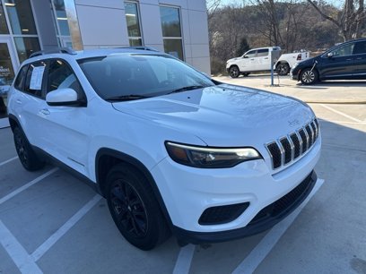 Used 2020 Jeep Cherokee Latitude w/ Cold Weather Group