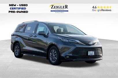 New 2025 Toyota Sienna XLE w/ XLE Plus Package