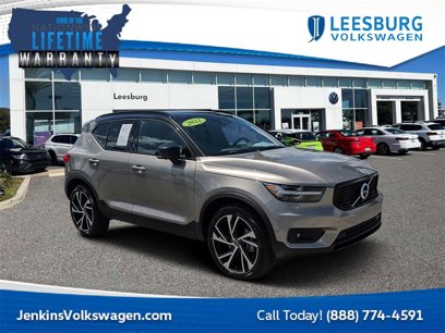 Used 2022 Volvo XC40 T4 R-Design w/ Advanced Package