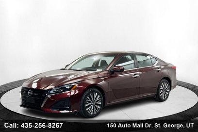 Used 2023 Nissan Altima 2.5 SV