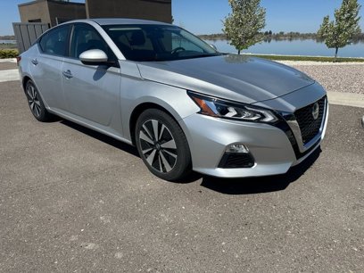 Used 2022 Nissan Altima 2.5 SV