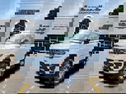 New 2025 Jeep Grand Cherokee Laredo