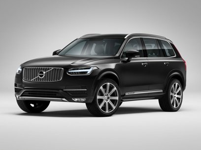 Used 2017 Volvo XC90 T6 Momentum w/ Vision Package
