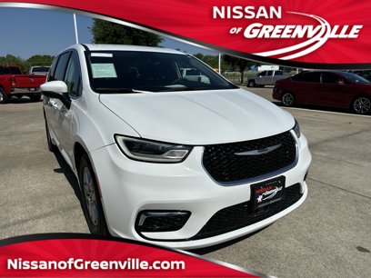 Used 2023 Chrysler Pacifica Touring-L