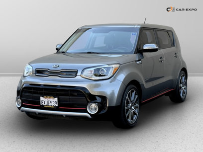 Used 2018 Kia Soul ! w/ Tech Package