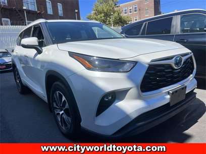 Used 2022 Toyota Highlander XLE