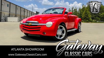 Used 2004 Chevrolet SSR w/ Preferred Equipment Group