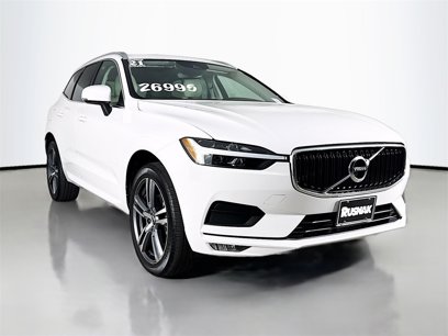 Used 2021 Volvo XC60 T5 Momentum w/ Protection Package
