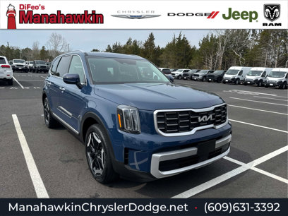 Used 2024 Kia Telluride S w/ S Sunroof Package