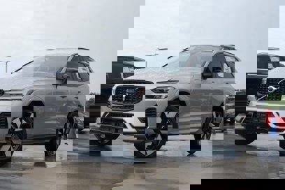 New 2025 Volvo XC60 T8 Plus w/ Protection Package Premier