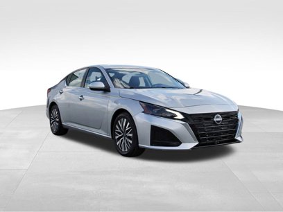 Used 2023 Nissan Altima 2.5 SV