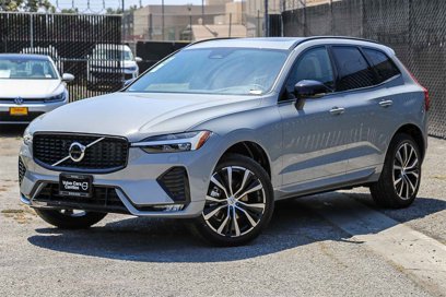 New 2025 Volvo XC60 B5 Plus w/ Protection Package Premier