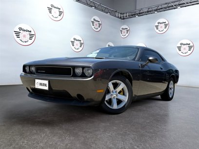 Used 2014 Dodge Challenger SXT