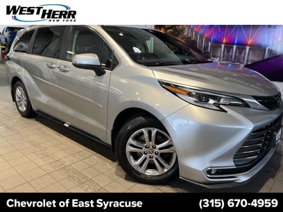 Used 2023 Toyota Sienna Platinum