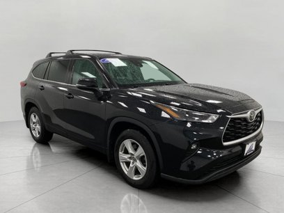 Used 2022 Toyota Highlander LE